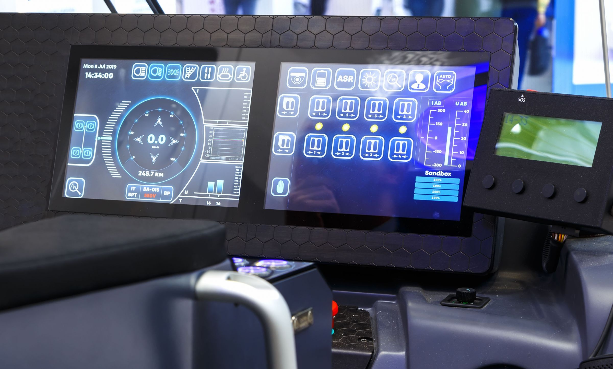 AMT Dual-Screen Optical Bonding